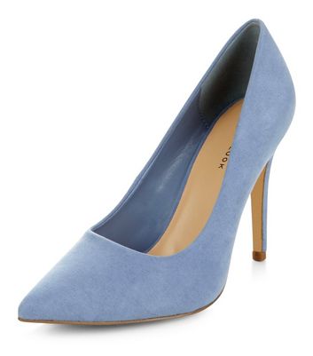 blue pointed court shoes