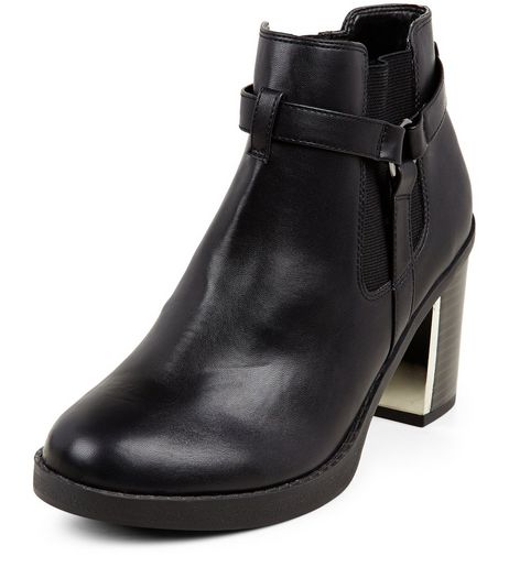 Wide Fit Black Metal Trim Block Heel Ankle Boots | New Look