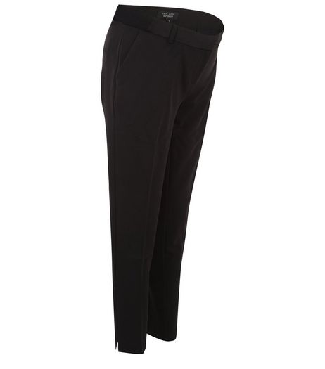 Maternity Black Under Bump Pleat Front Trousers | New Look