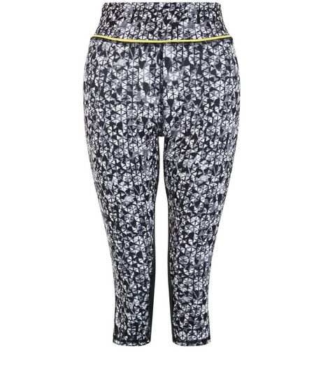 Black Geo Print Cropped Sports Leggings | New Look