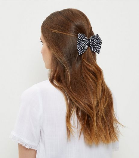 Black Geo Stripe Print Bow Hair Clip | New Look