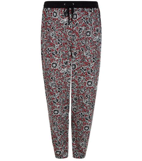 Curves Black Floral Print Joggers | New Look