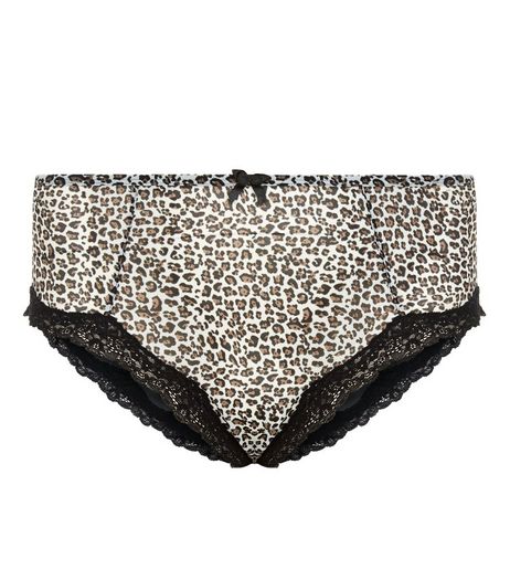 Curves Black Leopard Print Briefs | New Look