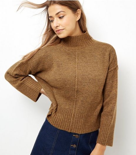 Mustard Wide Sleeve Cropped Jumper | New Look