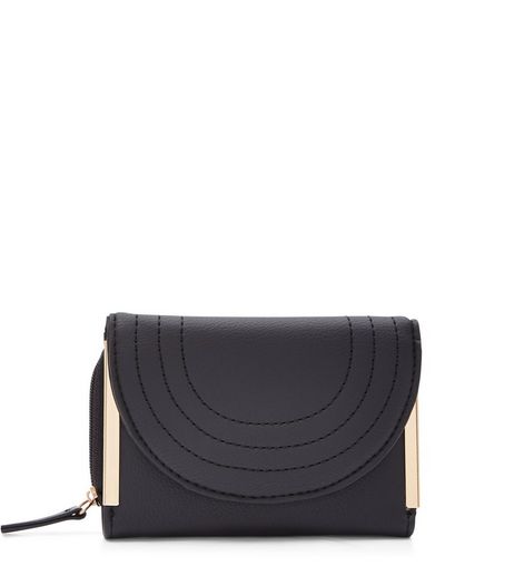 Black Quilted Curve Purse | New Look