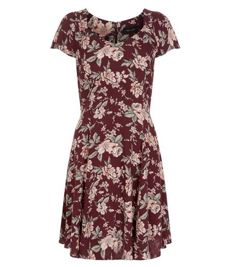 Burgundy Floral Print Tea Dress | New Look