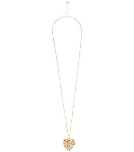 Gold Cut Out Heart Necklace | New Look
