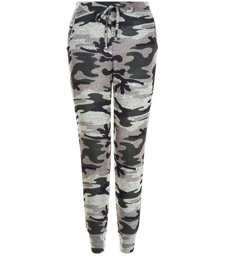 Cameo Rose Green Camo Print Joggers | New Look