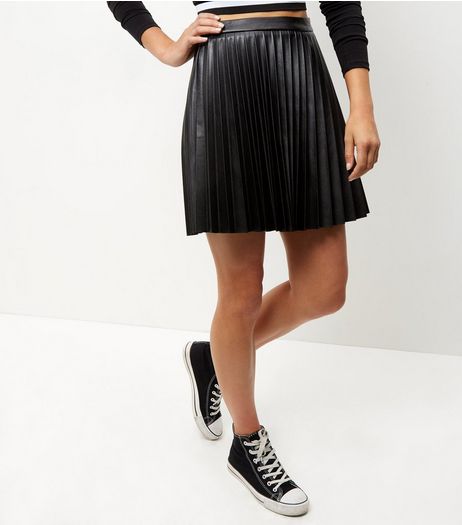 Black Leather-Look Pleated Mini Skirt | New Look
