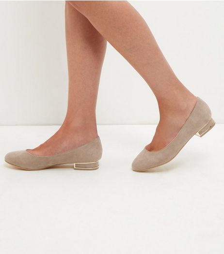 Light Brown Block Heel Pumps | New Look
