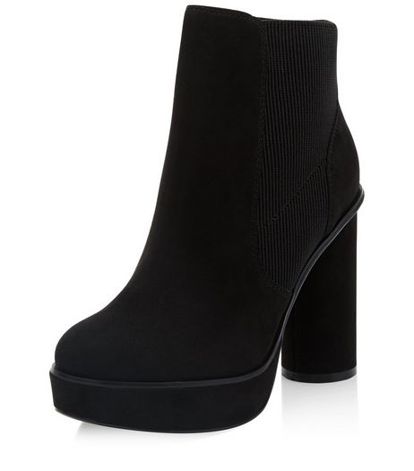 Wide Fit Black Suedette Cylindrical Heel Ankle Boots | New Look