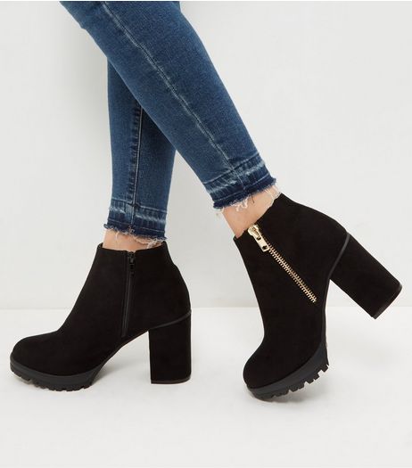 Wide Fit Black Suedette Chunky Block Heel Ankle Boots | New Look