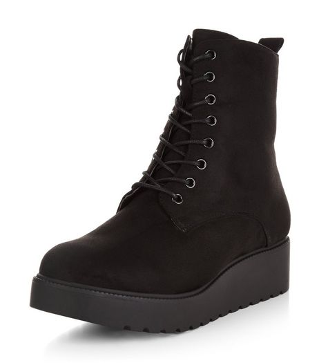 Wide Fit Black Velvet Lace Up Creeper Boots | New Look