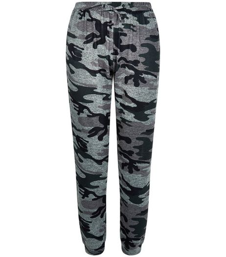 Teens Green Camo Print Joggers | New Look