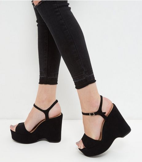 Wide Fit Black Suedette Chunky Wedge Sandals | New Look