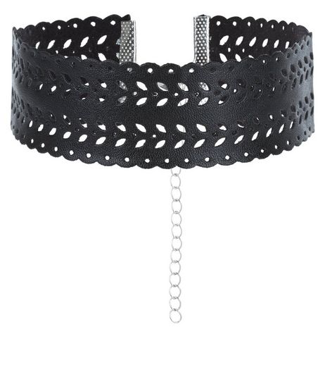 Black Cut Out Leaf Wide Choker | New Look