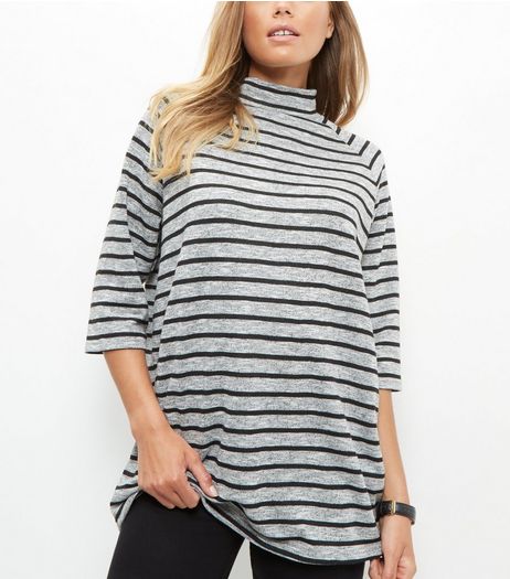 Grey Stripe Funnel Neck 3/4 Sleeve Oversized Top | New Look