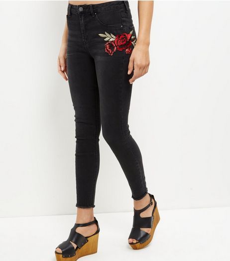 Black Rose Embroidered Fray Hem Skinny Jeans | New Look