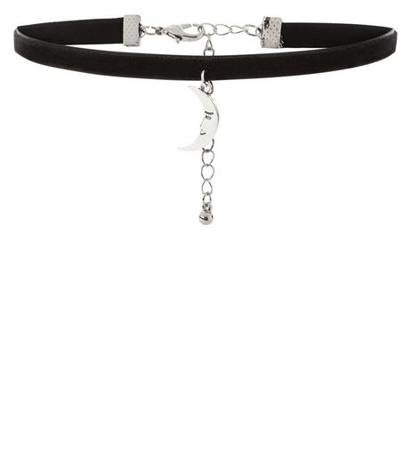 Black Moon Charm Choker | New Look