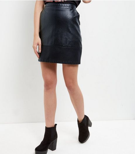 Black Textured Contrast Panel A-Line Skirt | New Look