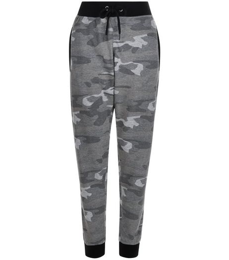Khaki Washed Camo Print Joggers | New Look
