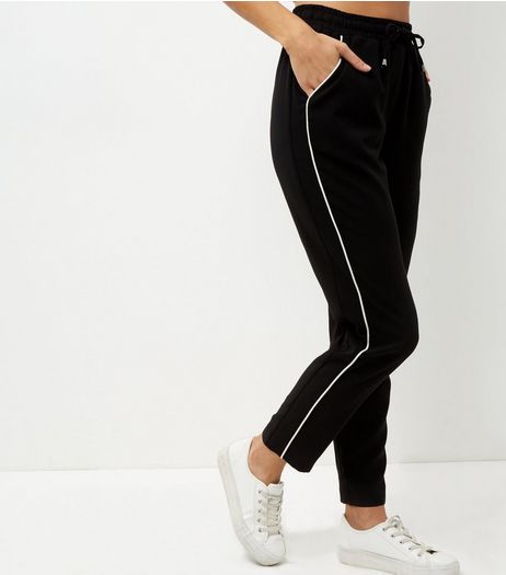 Black Contrast Trim Straight Leg Joggers | New Look