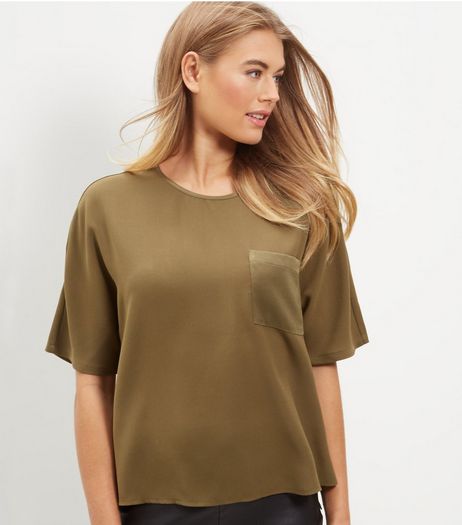 Olive Green Sateen Single Pocket 1/2 Sleeve Top | New Look