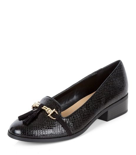 Wide Fit Black Croc Texture Tassel Trim Loafers | New Look