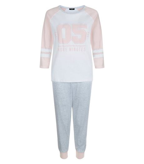 Petite Pink 05 More Minutes Pyjama Set | New Look