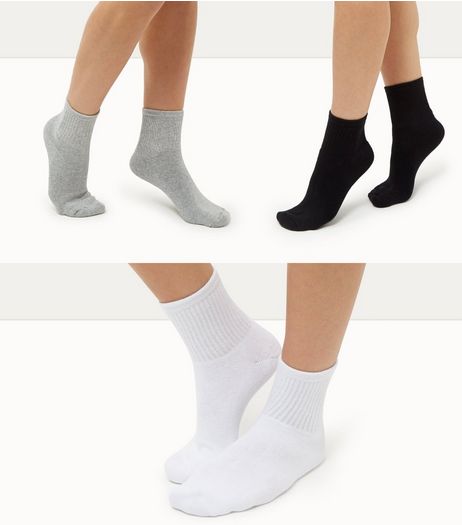 3 Pack Black White and Grey Padded Boot Socks | New Look