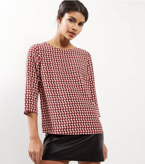 Red Abstract Print 3/4 Sleeve T-Shirt | New Look