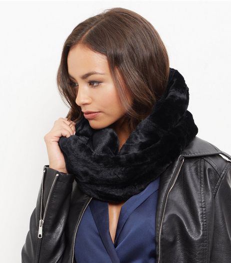 Black Faux Fur Snood | New Look