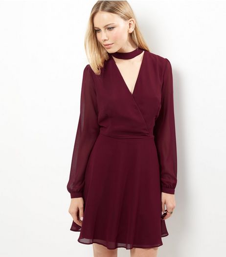 Burgundy Chiffon Choker Neck Wrap Front Dress | New Look