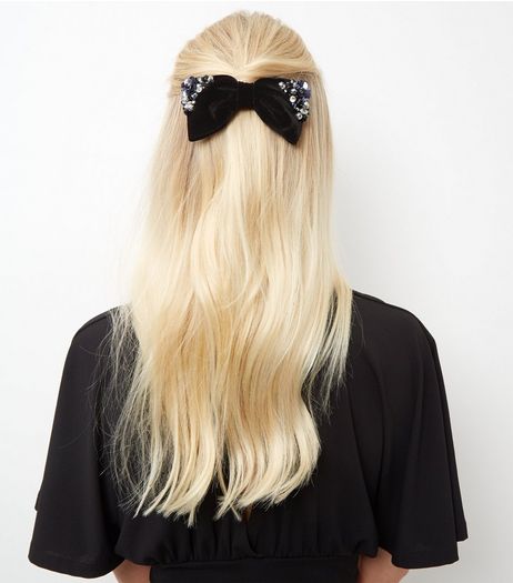 Black Embellished Velvet Bow Hair Clip | New Look
