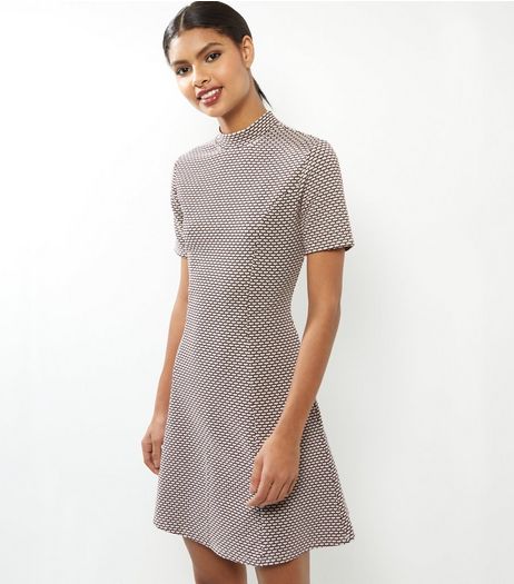 White Geo Print Short Sleeve Tunic Dress | New Look