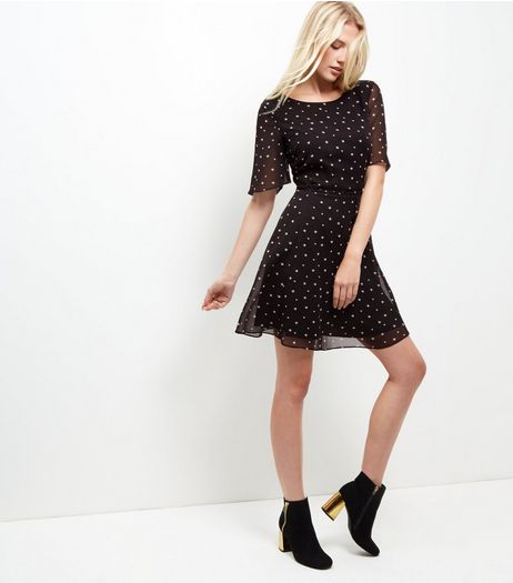 Black Star Print Tea Dress | New Look