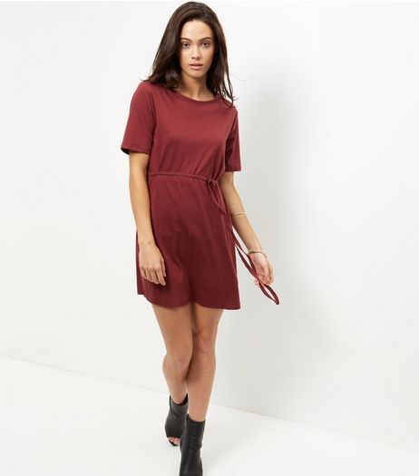 Burgundy Tie Waist Short Sleeve Tunic Dress | New Look