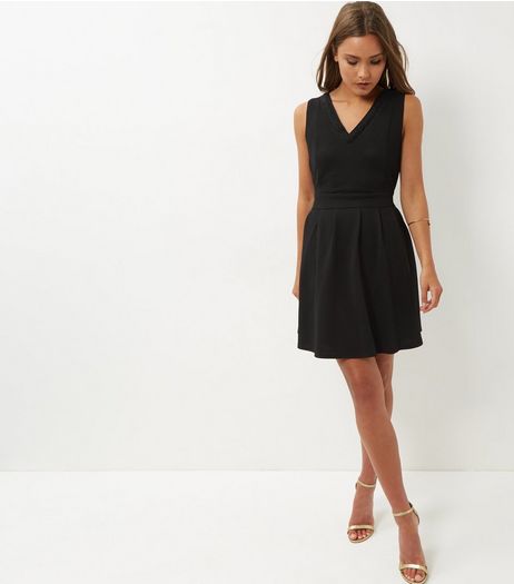 Mela Black Beaded Trim V Neck Dress | New Look