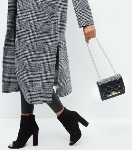 Black Quilted Box Shoulder Bag | New Look