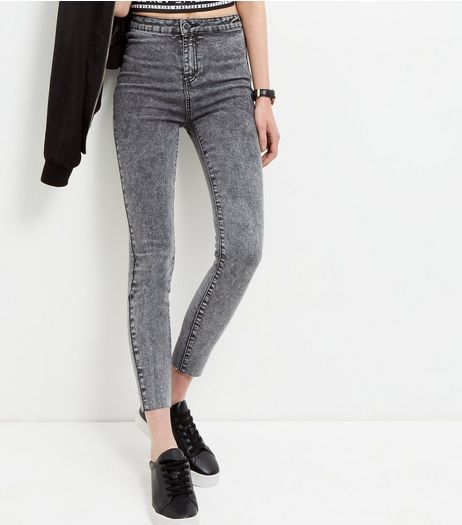 Dark Grey Acid Washed Skinny Fray Hem Jeans | New Look