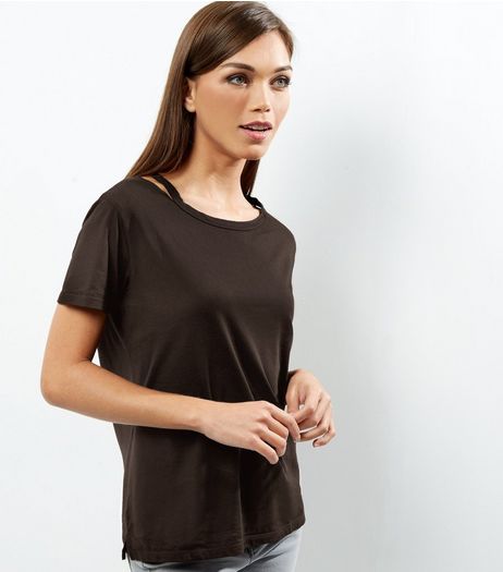 Black Symmetric Ripped Neck T-Shirt | New Look