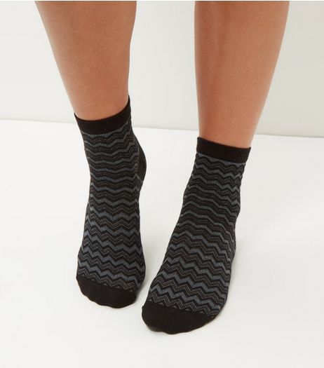 Black Zig Zag Print Socks | New Look