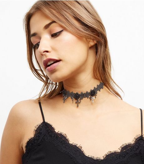 Black Cross Choker | New Look