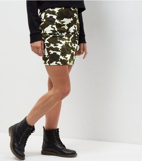 Green Camo Print Jacquard Textured Tube Skirt | New Look