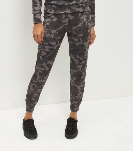 Green Camo Print Joggers | New Look