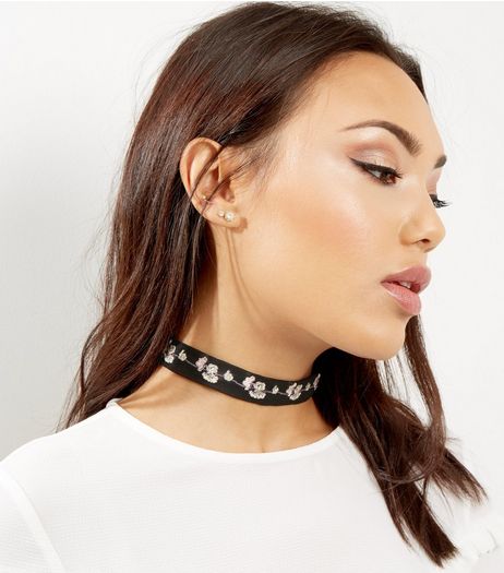 Black Floral Embroidered Choker | New Look