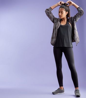 http://media1.newlookassets.com/i/newlook/393002109M1/womens/jackets-and-coats/jackets/black-geo-print-woven-sports-jacket-/?$plp_3_row$