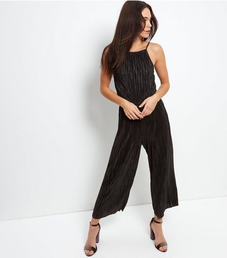 Cameo Rose Black Pleated Jumpsuit | New Look