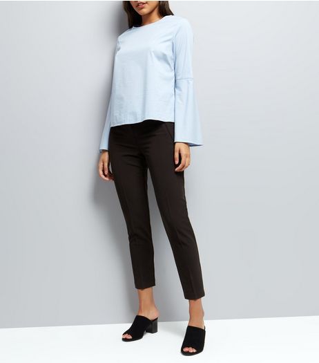 Black Short Slim Leg Trousers | New Look