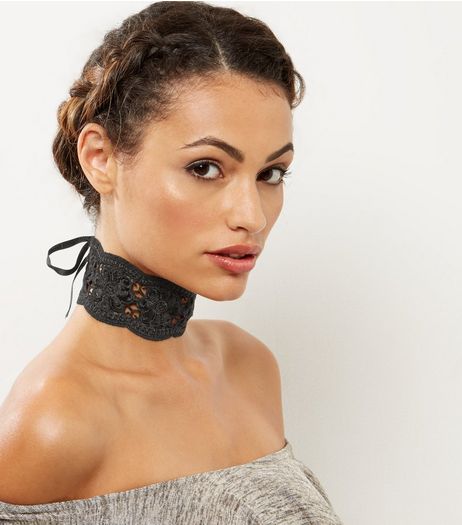Black Wide Crochet Lace Choker | New Look